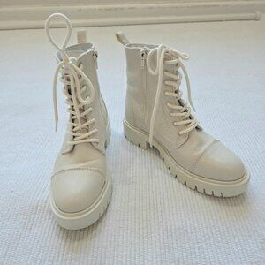 NWOT Aldo Sustainable Leather Combat Boot Women's US 7.5 EU 38 Off White Reilly